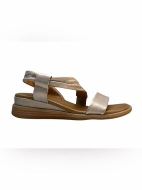Comfortiva Marcy Champagne Metallic Wedge Sandals 8.5M - NWOB